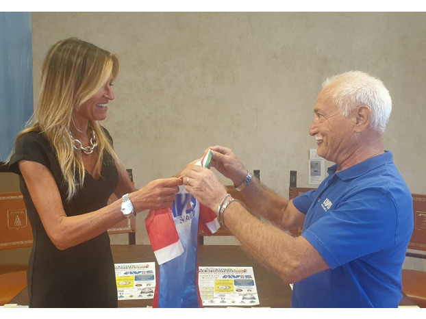 3. bef88872-8722-4cd2-94a3-d4d4dfcc435f.jpg